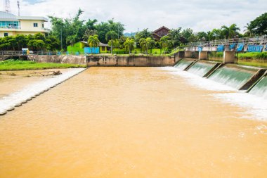 Weir, Tayland 'ın Lampang bölgesinde..