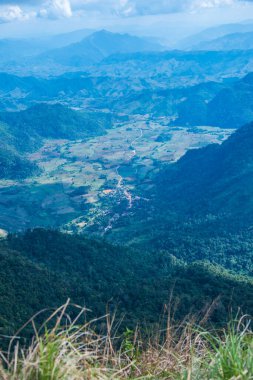 Chiangrai, Tayland 'da Phu Chi Fa' nın en iyi manzarası.