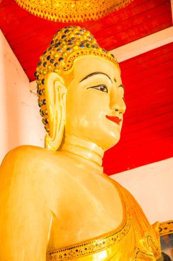 Hua Wiang Tai tapınağındaki güzel beyaz Buda, Tayland.