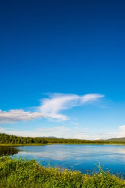 Mae Puem rezervuarının manzara görüntüsü, Tayland.