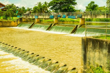 Weir, Tayland 'ın Lampang bölgesinde..
