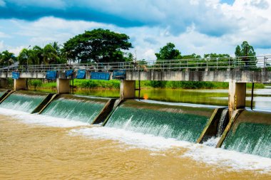 Weir, Tayland 'ın Lampang bölgesinde..