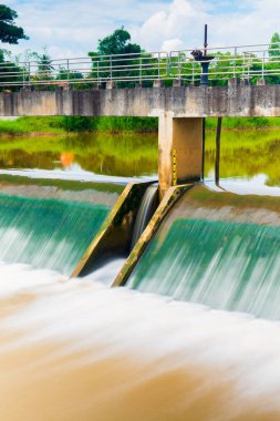 Weir, Tayland 'ın Lampang bölgesinde..