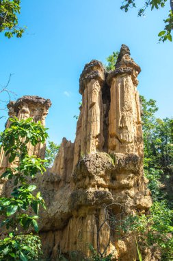 Tayland 'da Mae Wong Milli Parkı' nda Pha Chau..