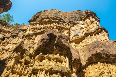 Tayland 'da Mae Wong Milli Parkı' nda Pha Chau..