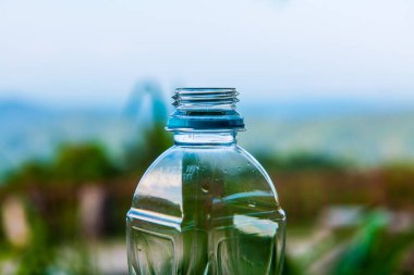 Plastik şişeyi kapat, Tayland.