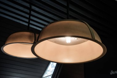 Süsleme için sarı lamba, Tayland.