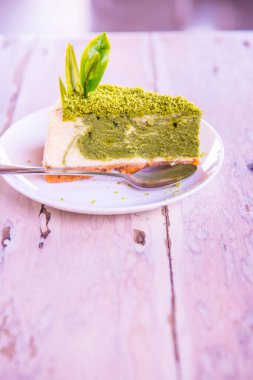 Beyaz Bulaşık, Tayland 'da Yeşil Çay Peynirli Kek.