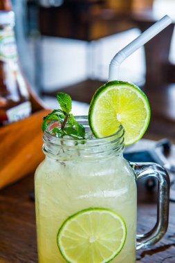 Camda buzlu limonata, Tayland.