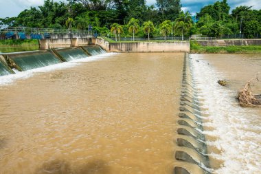 Weir, Tayland 'ın Lampang bölgesinde..