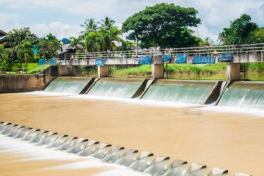 Weir, Tayland 'ın Lampang bölgesinde..