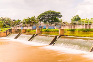 Weir, Tayland 'ın Lampang bölgesinde..