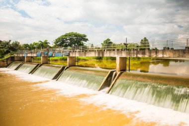 Weir, Tayland 'ın Lampang bölgesinde..