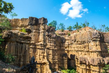Tayland 'da Mae Wong Milli Parkı' nda Pha Chau..