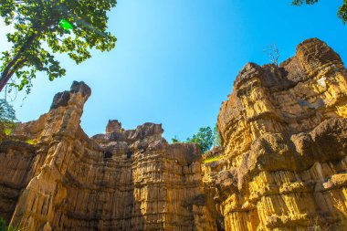 Tayland 'da Mae Wong Milli Parkı' nda Pha Chau..