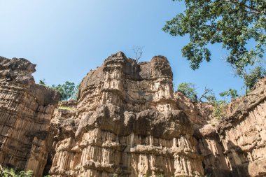 Tayland 'da Mae Wong Milli Parkı' nda Pha Chau..