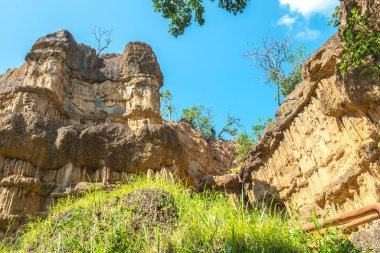 Tayland 'da Mae Wong Milli Parkı' nda Pha Chau..