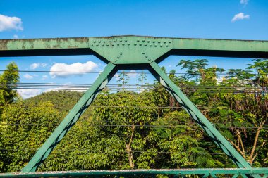 Mae Hong Son, Tayland 'daki anıt köprüsünün bir kısmı..