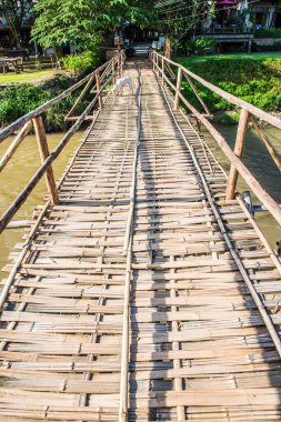 Bambu köprüsü Pai Nehri, Tayland.