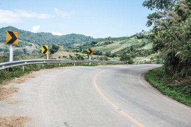 Phu Chi Pa yolu, Tayland.