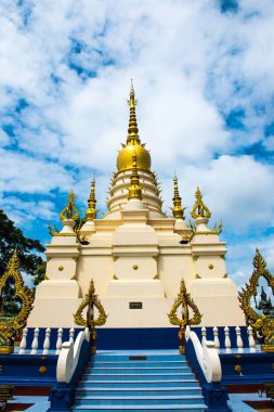 Rong Sua 'daki beyaz pagoda. Tayland' daki 10 tapınak.