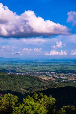 KM 12 'den bakıldığında dağ manzarası, Chiang Rai vilayeti.
