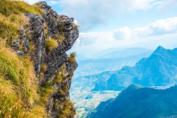 Chiangrai, Tayland 'daki Phu Chi Fa Dağı manzarası.