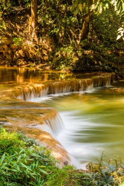 Tansawan Şelalesi Doi Phu Nang Ulusal Parkı, Tayland.