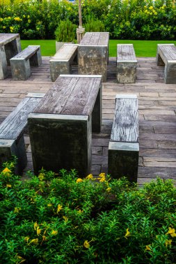 Modern masa ve sandalye park, Tayland.