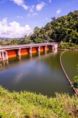Manzaralı Kio Lom Barajı, Tayland