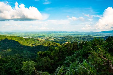 KM 12 'den bakıldığında dağ manzarası, Chiang Rai vilayeti.