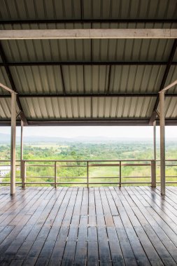 Mae Ngat Somboon Barajı, Tayland 'daki huzur evi manzaralı..