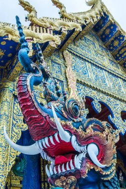 Naga 'nın Tayland' daki Rong Sua On Tapınağı 'ndaki sanat eserleri..