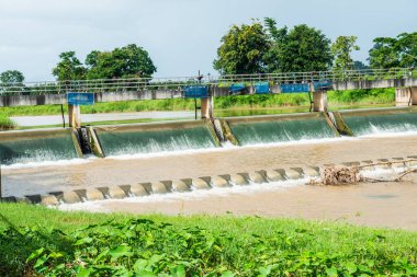 Weir, Tayland 'ın Lampang bölgesinde..