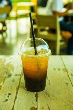 Buzlu Bal Limonlu Oolong Plastik Cam, Tayland.