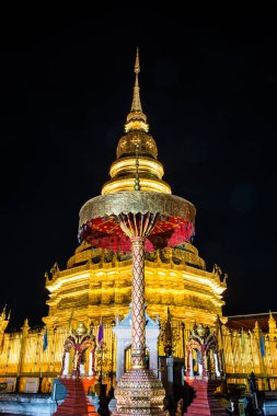 Phra, gece vakti Hariphunchai, Tayland