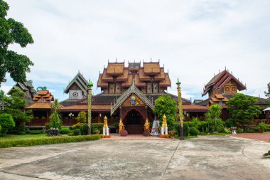 Tayland 'ın Phayao eyaletindeki Nantaram Tapınağı.