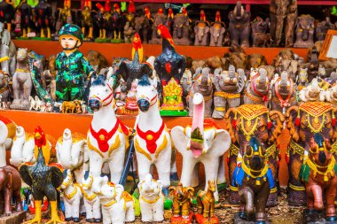 Seramik bebek ya da heykel, Tayland