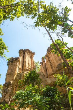 Tayland 'da Mae Wong Milli Parkı' nda Pha Chau..