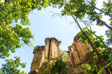 Tayland 'da Mae Wong Milli Parkı' nda Pha Chau..