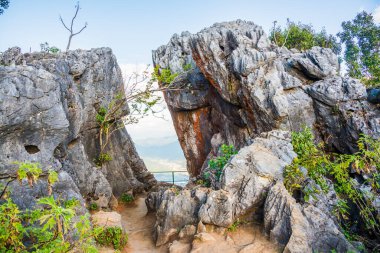 Doi Pha Tang 'ın Chiangrai, Tayland' daki görüş açısı.