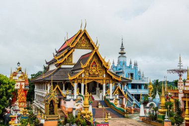 Tayland 'daki Huai Sai Khao Tapınağı' ndaki güzel kilise..