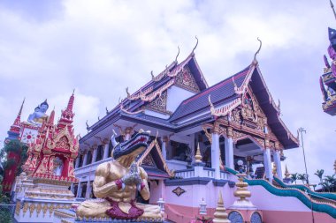 Tayland 'daki Huai Sai Khao Tapınağı' ndaki güzel kilise..