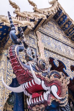 Naga 'nın Tayland' daki Rong Sua On Tapınağı 'ndaki sanat eserleri..