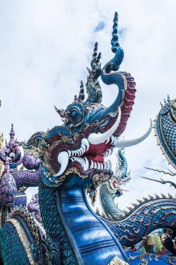 Naga 'nın Tayland' daki Rong Sua On Tapınağı 'ndaki sanat eserleri..