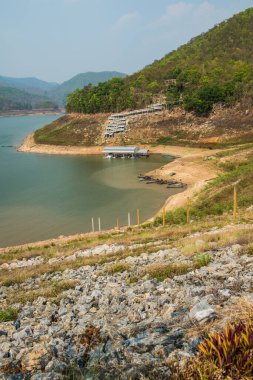 Mae Ngat Somboon Chon barajının manzara manzarası, Tayland