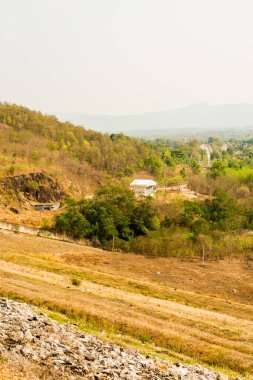 Mae Ngat Somboon Barajı, Tayland Yolu.