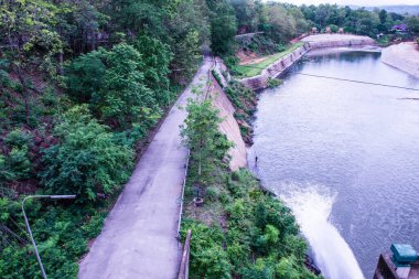 Manzaralı Kio Lom Barajı, Tayland