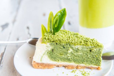 Beyaz Bulaşık, Tayland 'da Yeşil Çay Peynirli Kek.