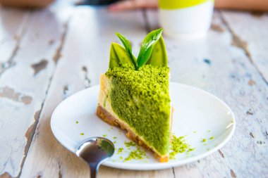 Beyaz Bulaşık, Tayland 'da Yeşil Çay Peynirli Kek.